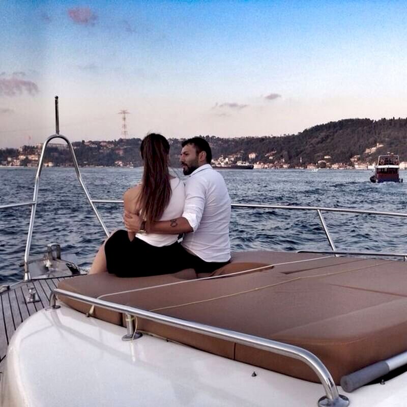 Evlilik Teklifi Nerede Yapılır? Klasikten Efsaneye 5 Alternatif