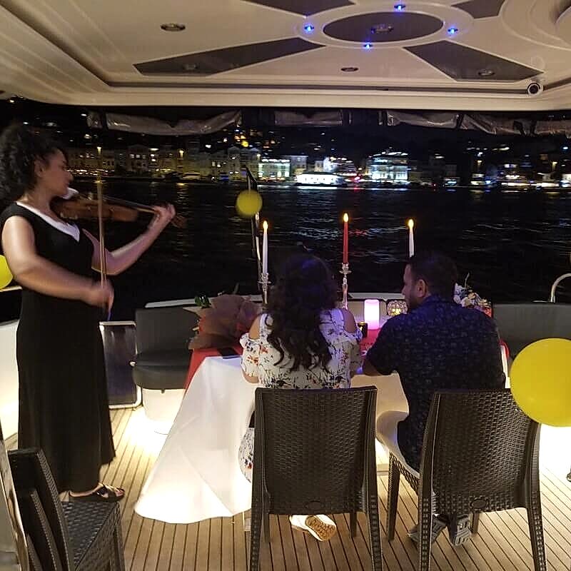 Yatta Kemancı Olmazsa Eksik mi Kalır? Misafir Deneyimleri ve Tavsiyeler