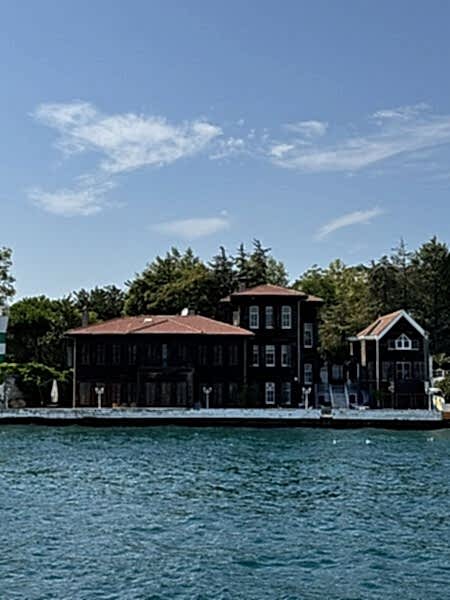 Recaizade Mahmut Ekrem Yalısı