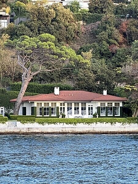 Prenses İkbal Monheim Yalısı