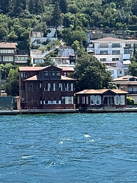 Kadın Efendi Yalısı